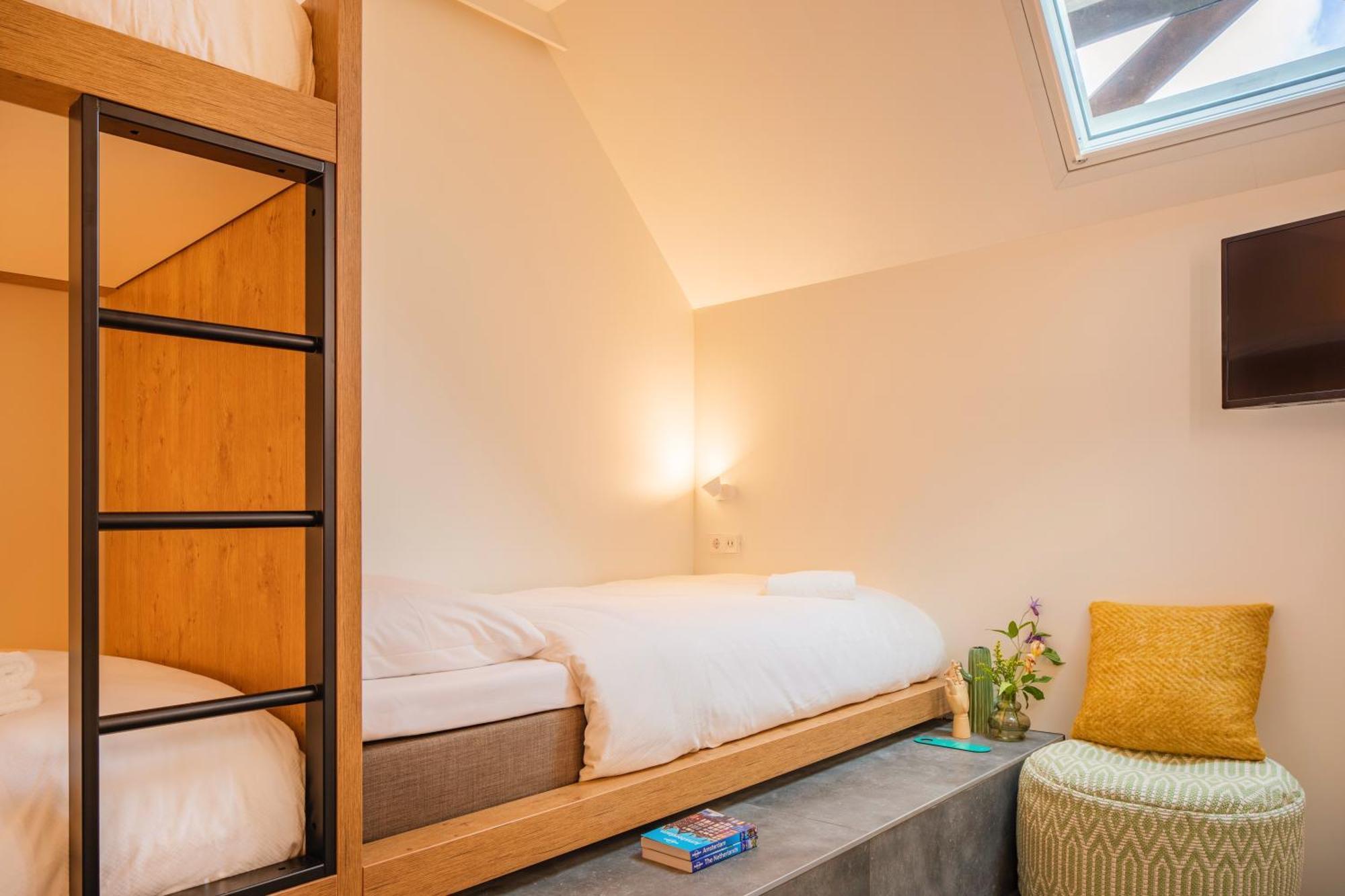 Bunk Hostel Amsterdam Exteriör bild