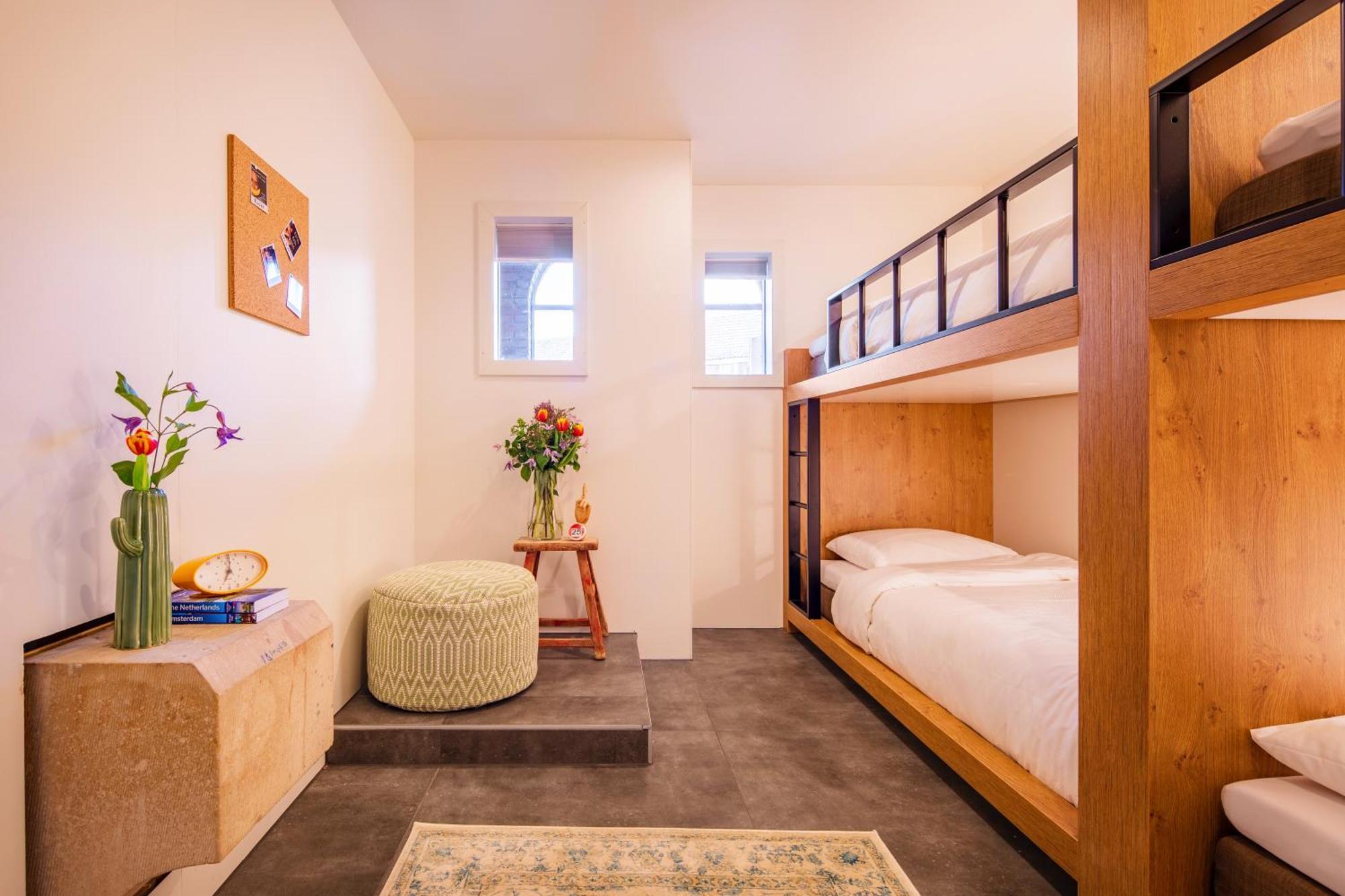 Bunk Hostel Amsterdam Exteriör bild