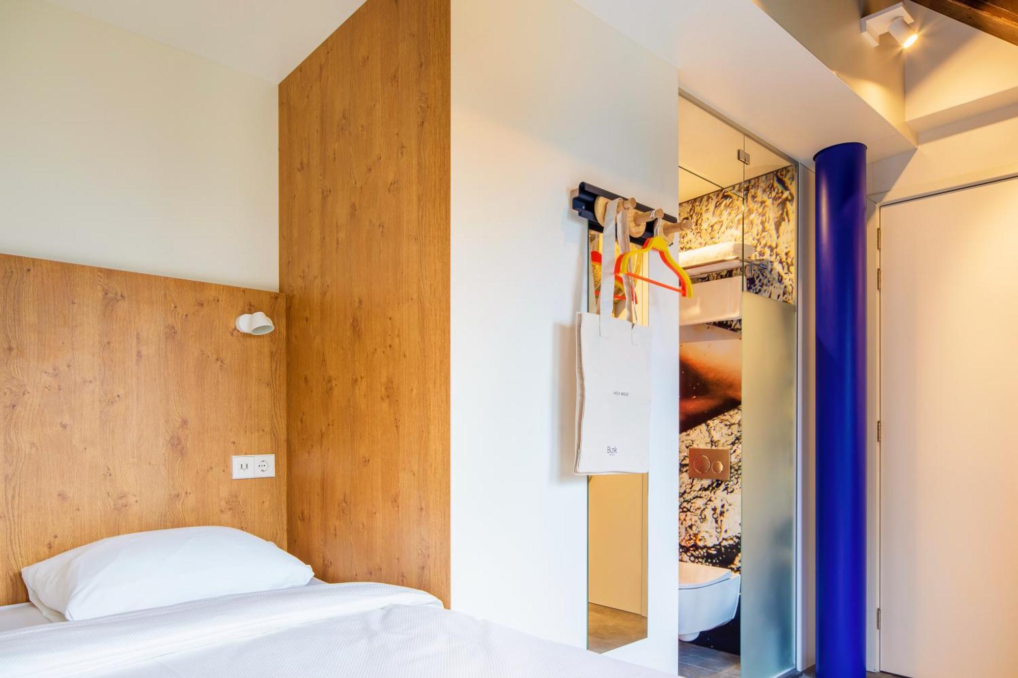 Bunk Hostel Amsterdam Exteriör bild
