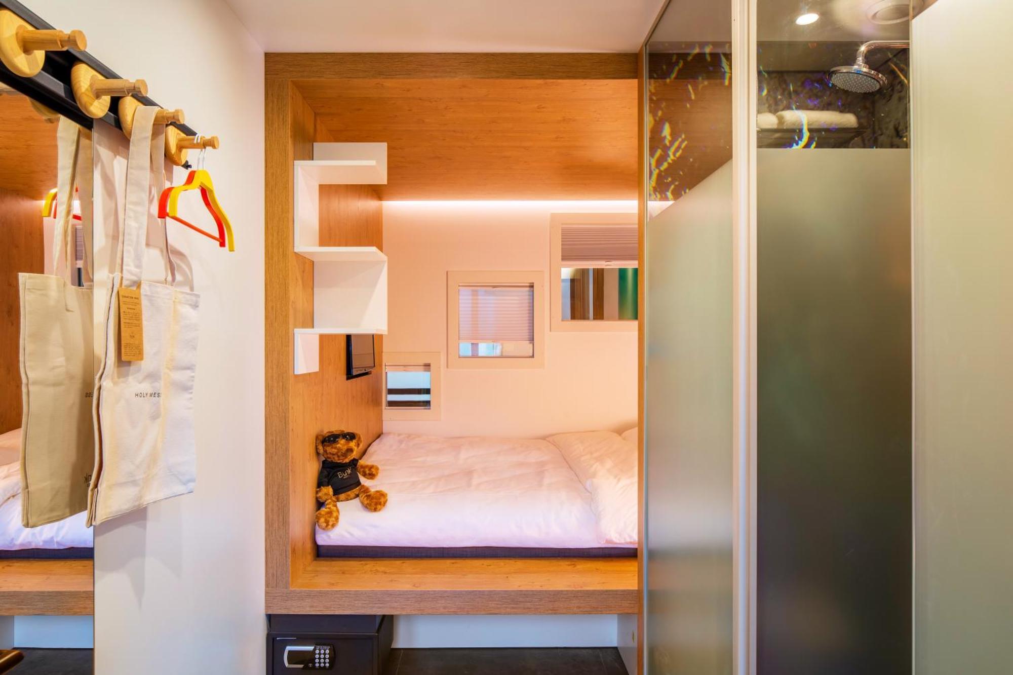 Bunk Hostel Amsterdam Exteriör bild