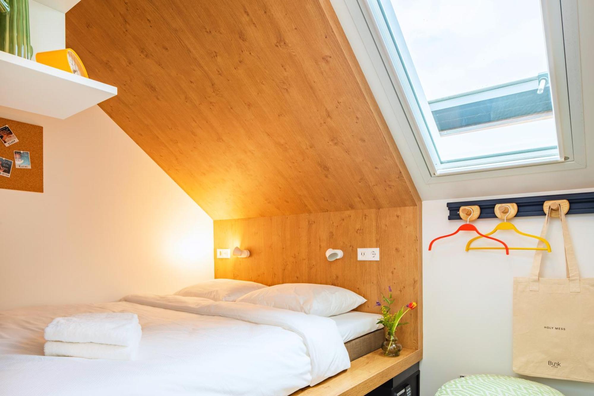 Bunk Hostel Amsterdam Exteriör bild